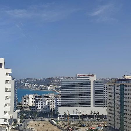 Ap 2Ch City Centre Parking En Face Hilton A Cote Du Plage Tanger Buitenkant foto